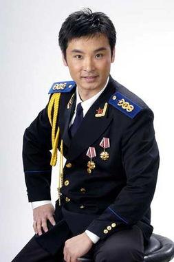 刘和刚图片,歌声传情，魅力四溢的舞台之星